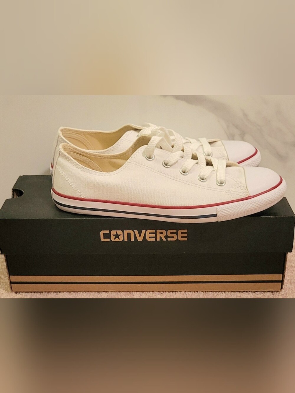Converse Chuck Taylor All Star Sneakers White Women's Size 6